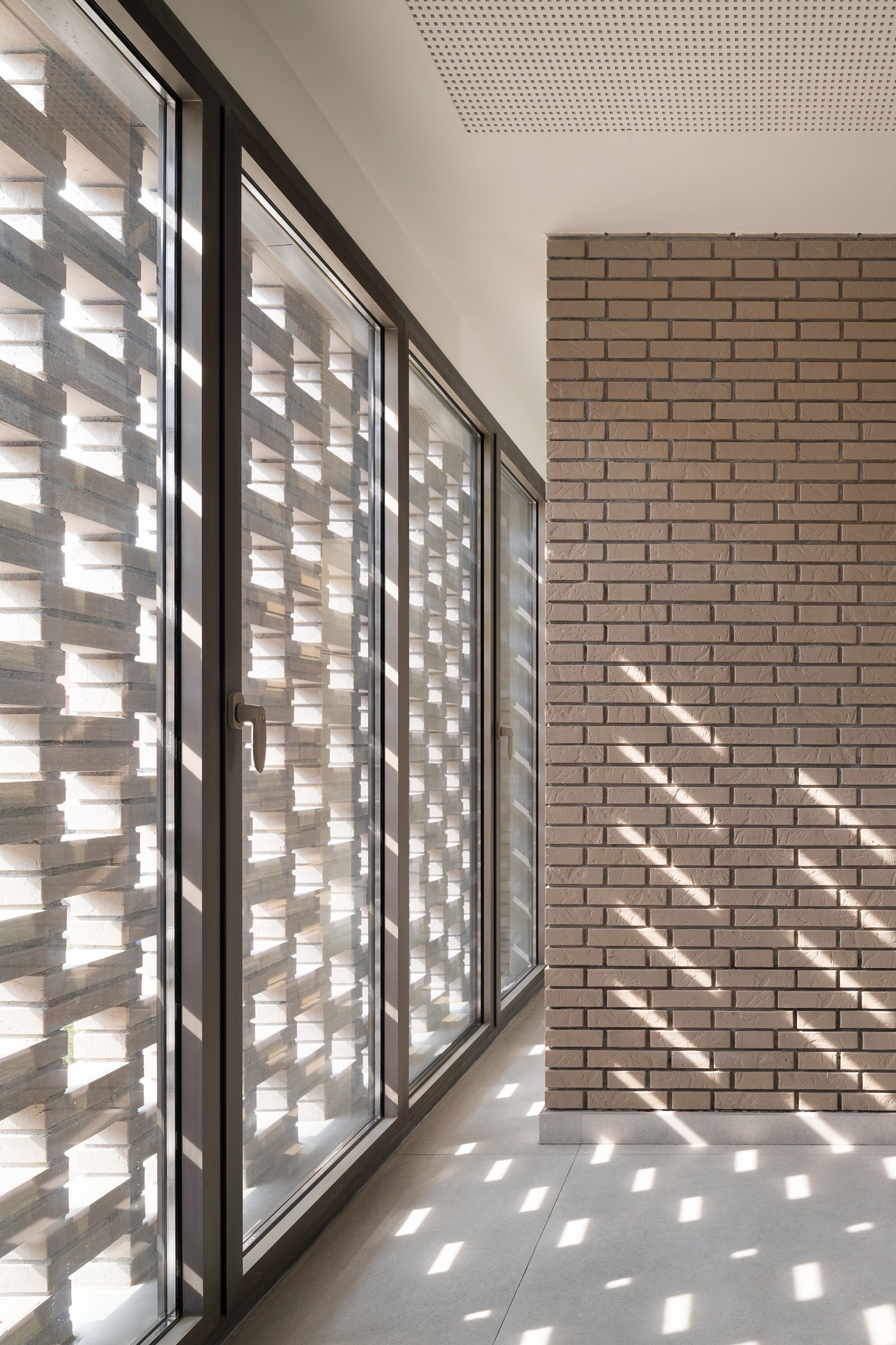 "Los Lavaderos" Cultural Center by Módulo Arquitectos + AMD Arquitectos. Photograph by Gabriel Gallegos Alonso.