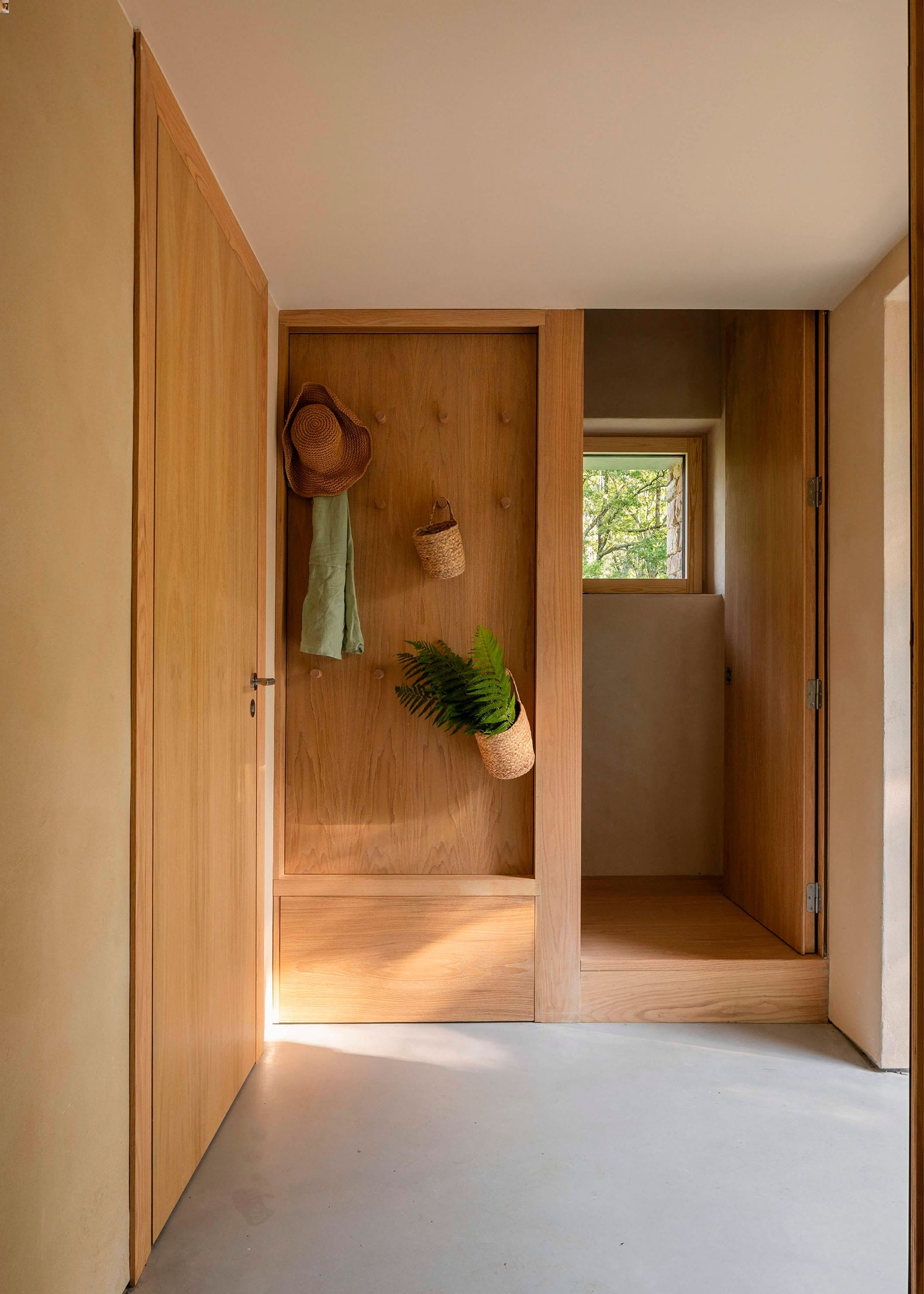 Casa Mínima por Estudio Mínima. Fotografía por Biderbost Photo.