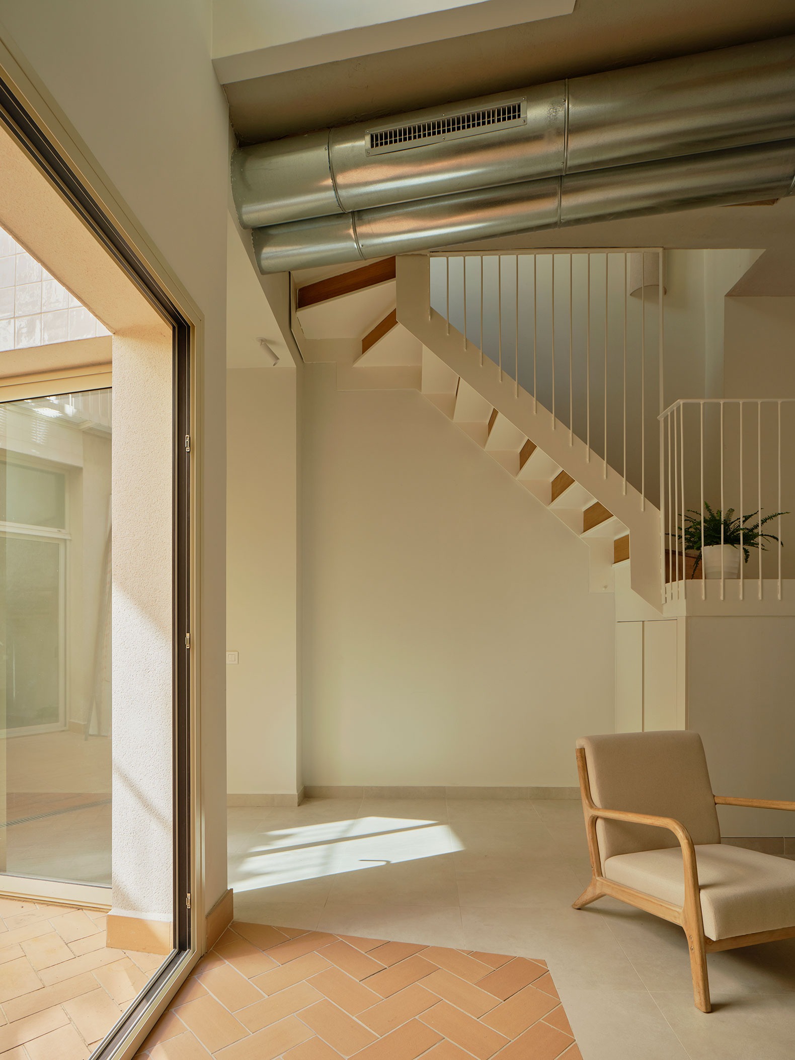 «Casa per a piano i violí» por ENDALT + Josep Eixerés. Fotografía por David Zarzoso.