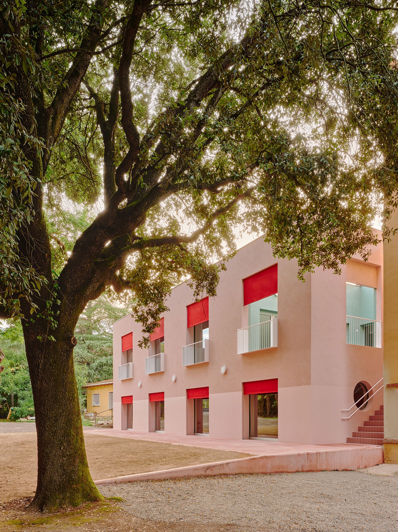 Guardería «Casa Nostra» por Sarquella Torres + Marc Riera. Fotografía por José Hevia.