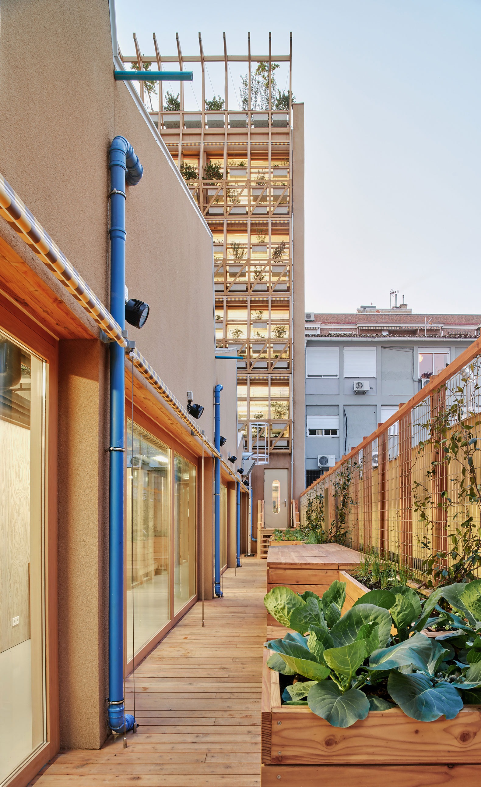 Edificio para Infinito Delicias por Husos + elii. Fotografía por José Hevia.