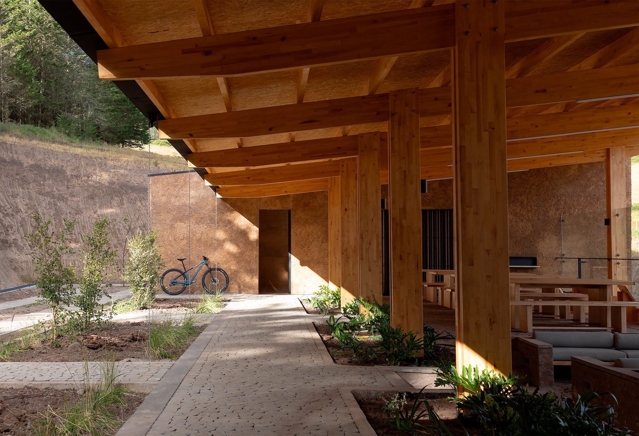 Refugio Pamba Bike por URLO Studio. Fotografía por JAG Studio.