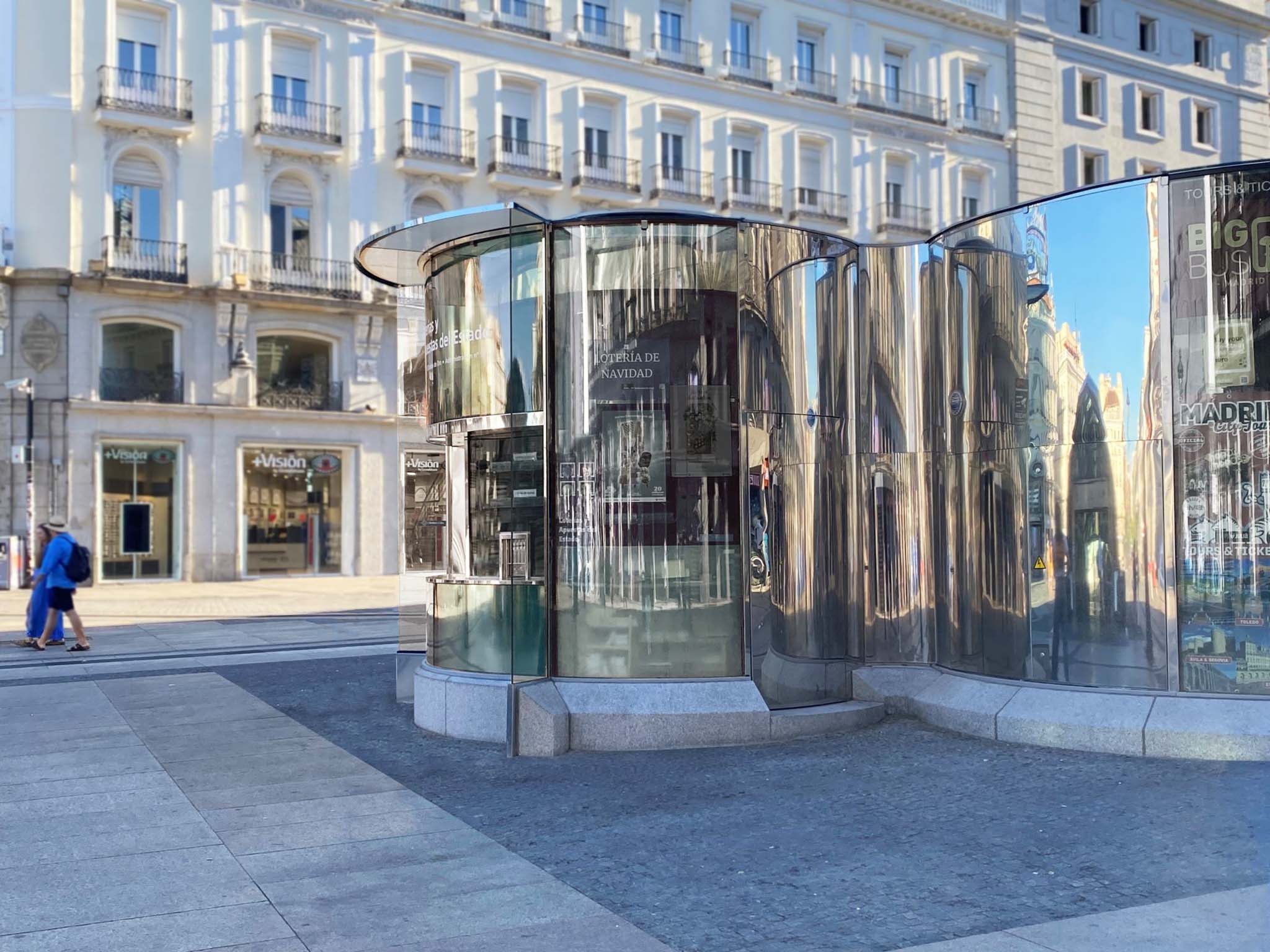 Reordenación del ámbito de la Puerta del Sol por Linazasoro & Sánchez Arquitectura. Fotografía cortesía de Linazasoro & Sánchez.
