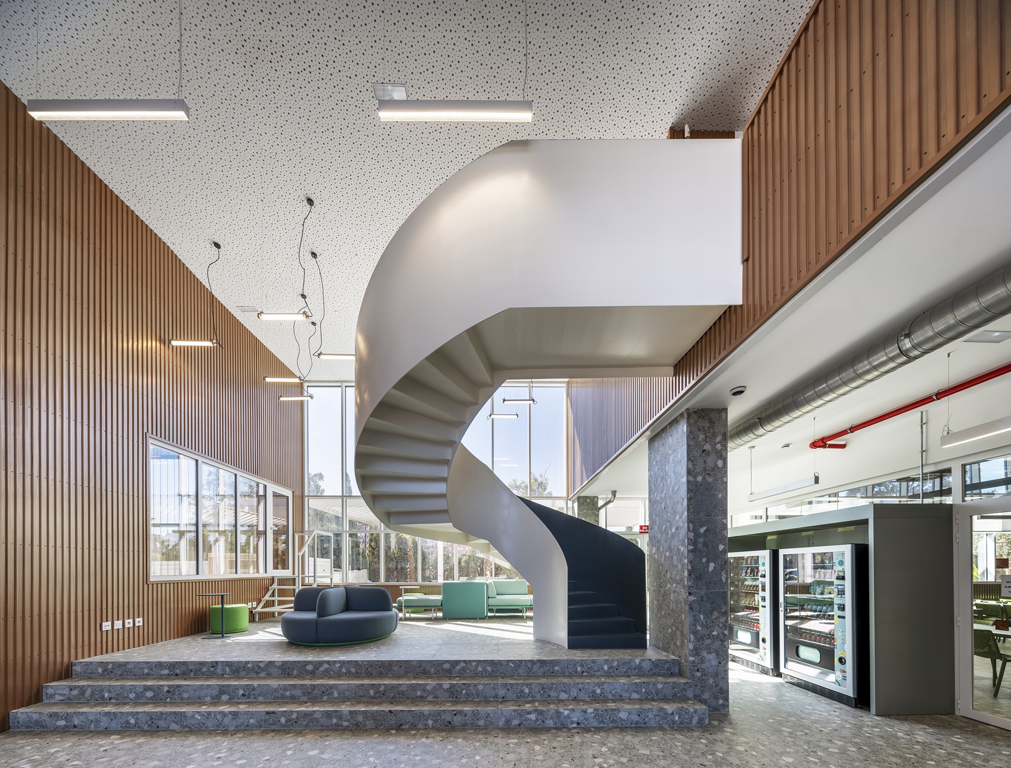 Student residence in Burjassot by Martín Lejarraga Oficina de Arquitectura. Photograph by David Frutos.