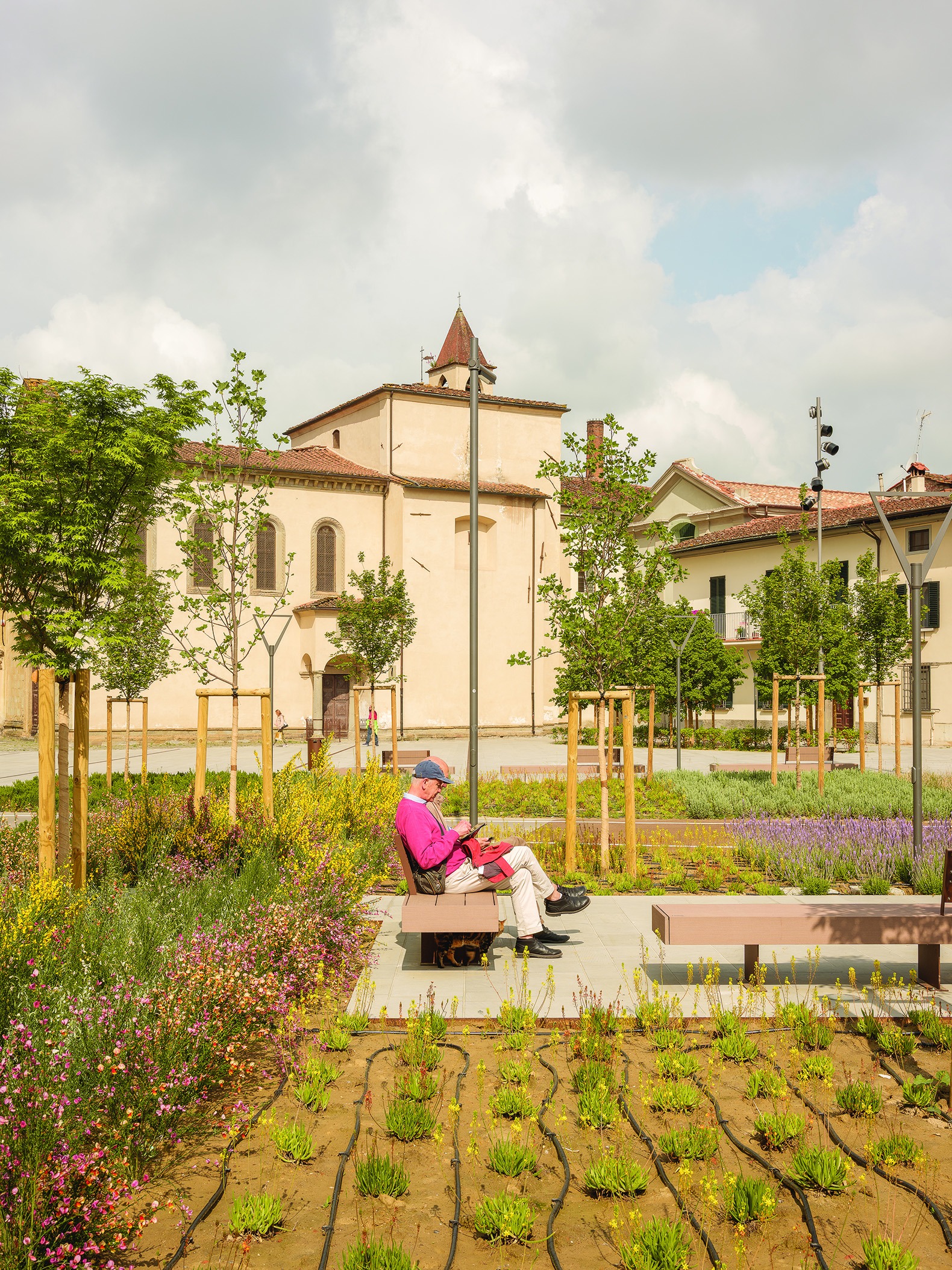 Piazza San Lorenzo in Pistoia by MICROSCAPE. Photograph by Filippo Poli.