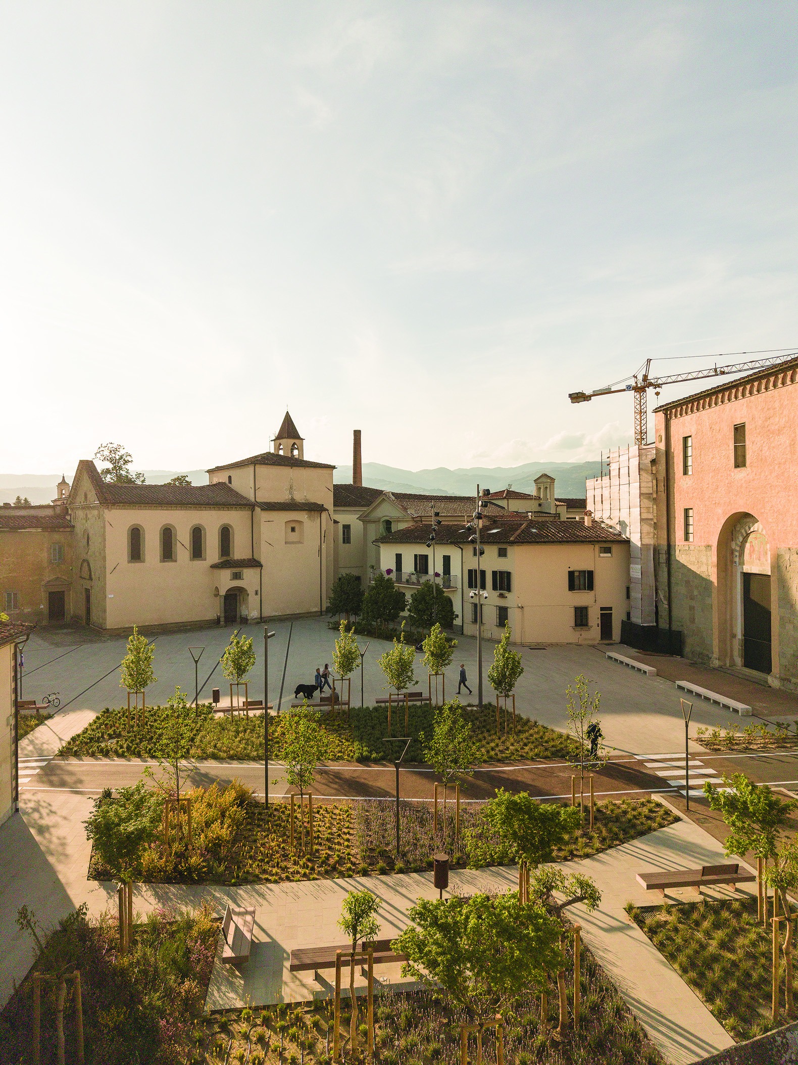 Piazza San Lorenzo in Pistoia by MICROSCAPE. Photograph by Filippo Poli.