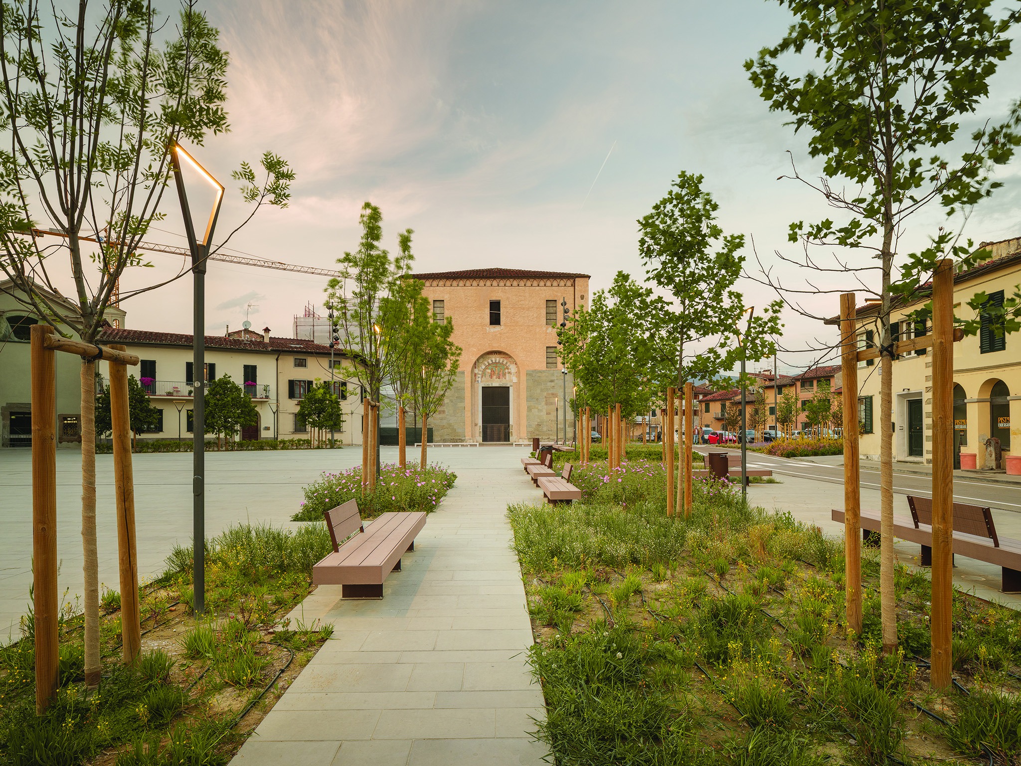 Piazza San Lorenzo in Pistoia by MICROSCAPE. Photograph by Filippo Poli.