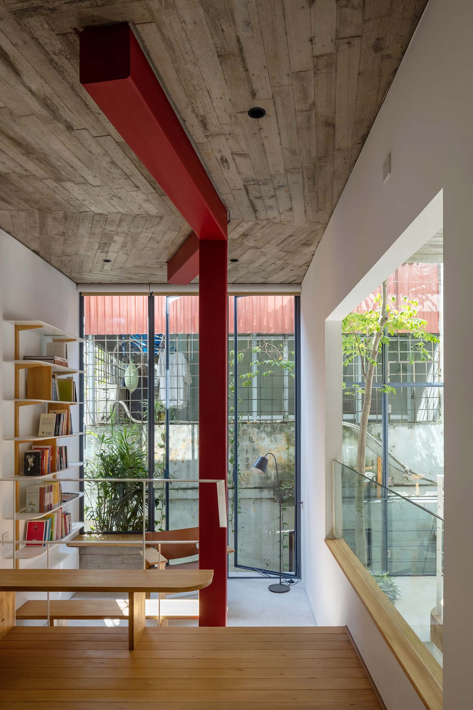 TH+ house by ODDO architects. Photograph by Hoang Le photography. 