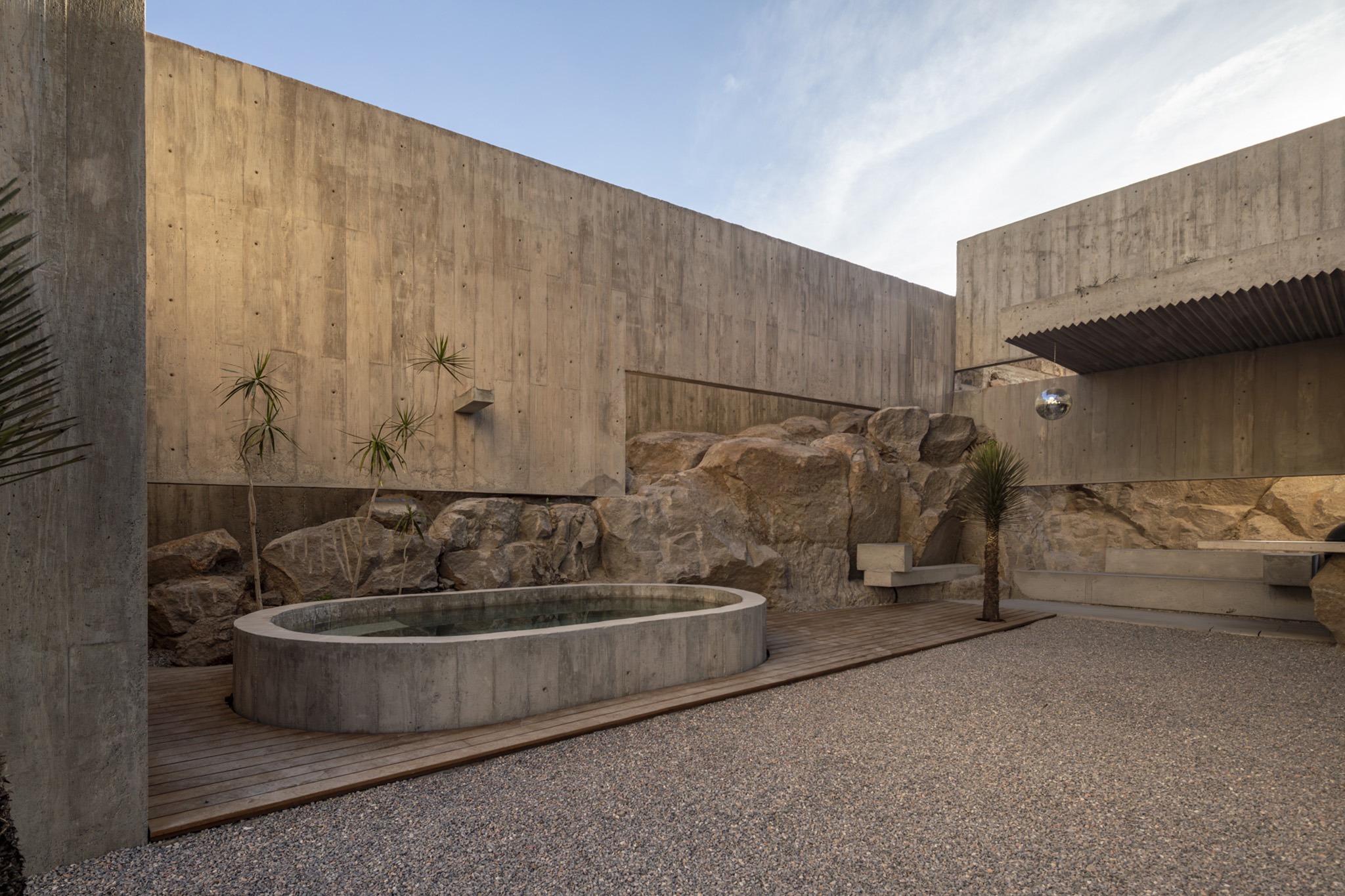 "Casa ECO" by Sensacional Dinmáica Mexicana. Photograph by Onnis Luque.