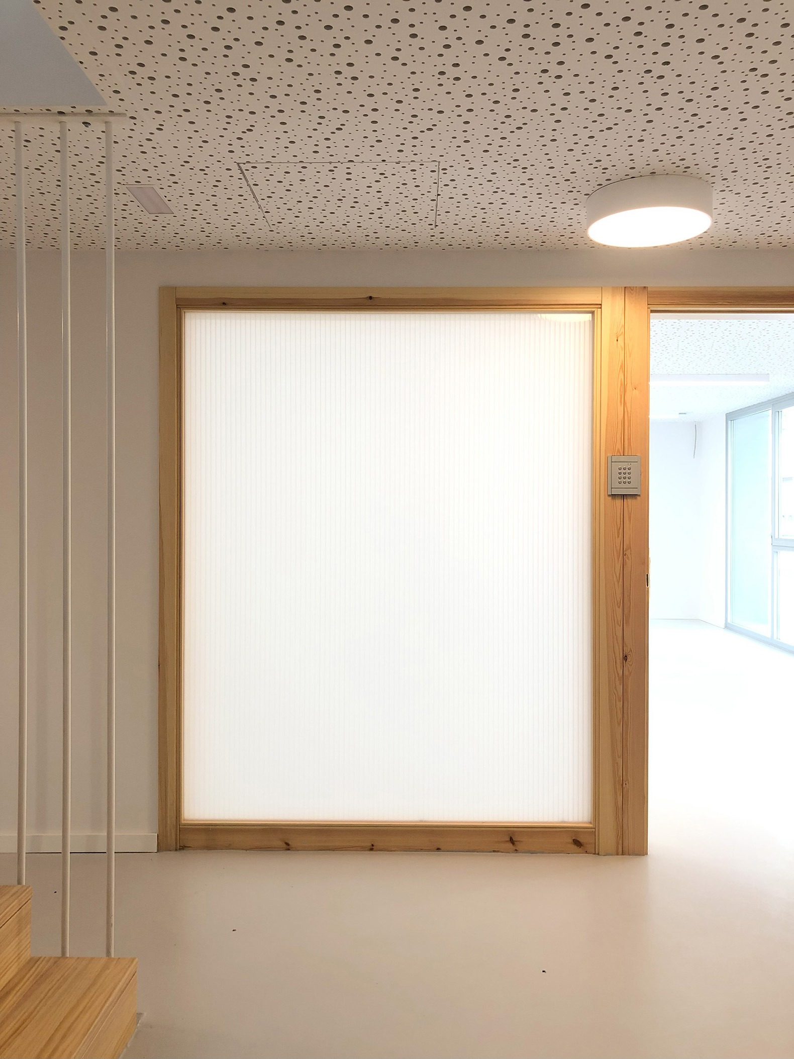 Ampliación de Centro de Formación Stanbrook por GRÁVALOSDIMONTE Arquitectos. Fotografía por Alex Sahún, Alberto Casas.