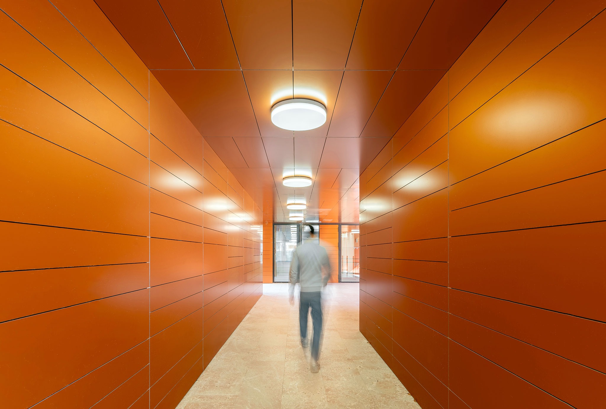 Northwest Regional Hospital Extension by lópez+aroca arquitectura. Photograph by Pedro Noguera.