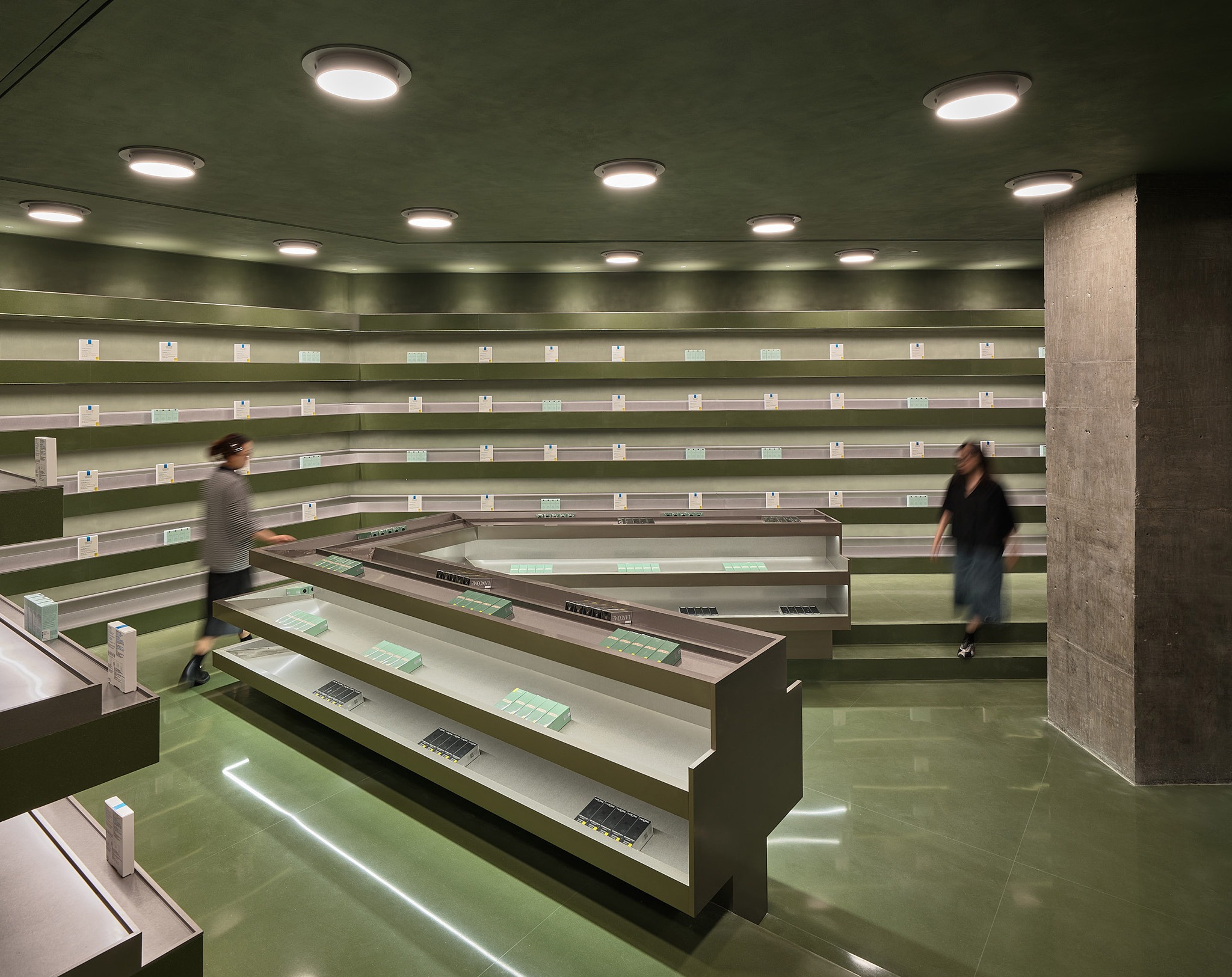 HARMAY Chengdu MixC by AIM Architecture. Photograph by Seth Powers.