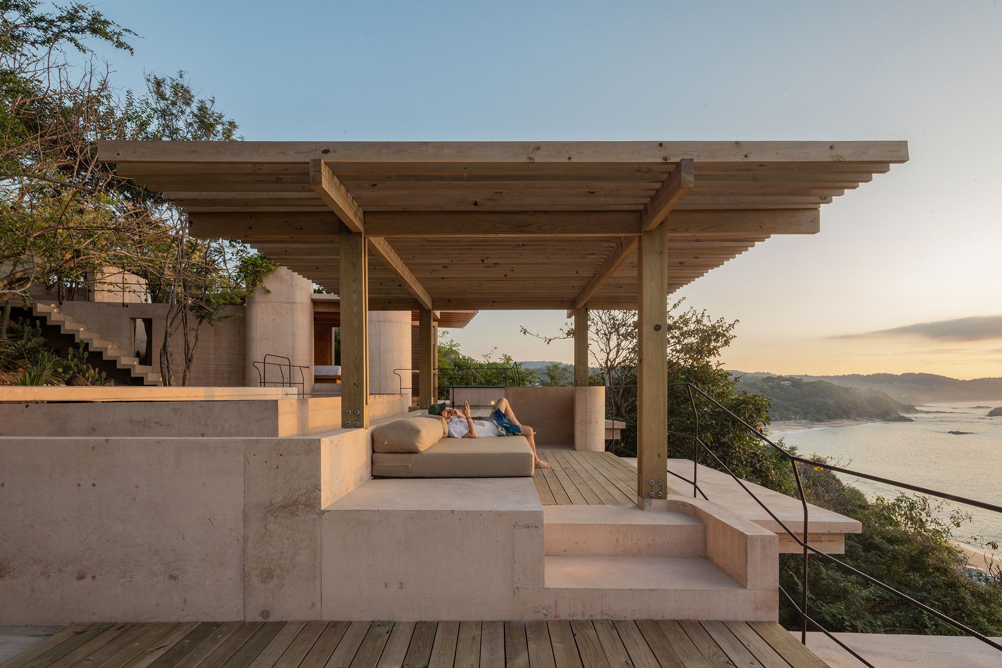 "Diez Pies" House by Studio Font. Photograph by Alber Studio.