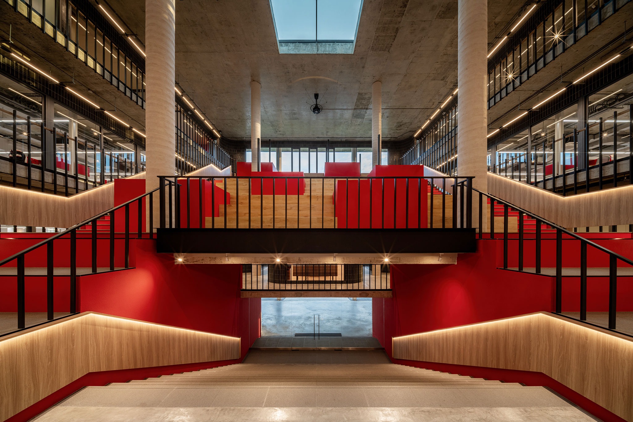 "NICE CALL (NCP)" by Junsekino Architect and Design. Photograph by DOF SkyGround.