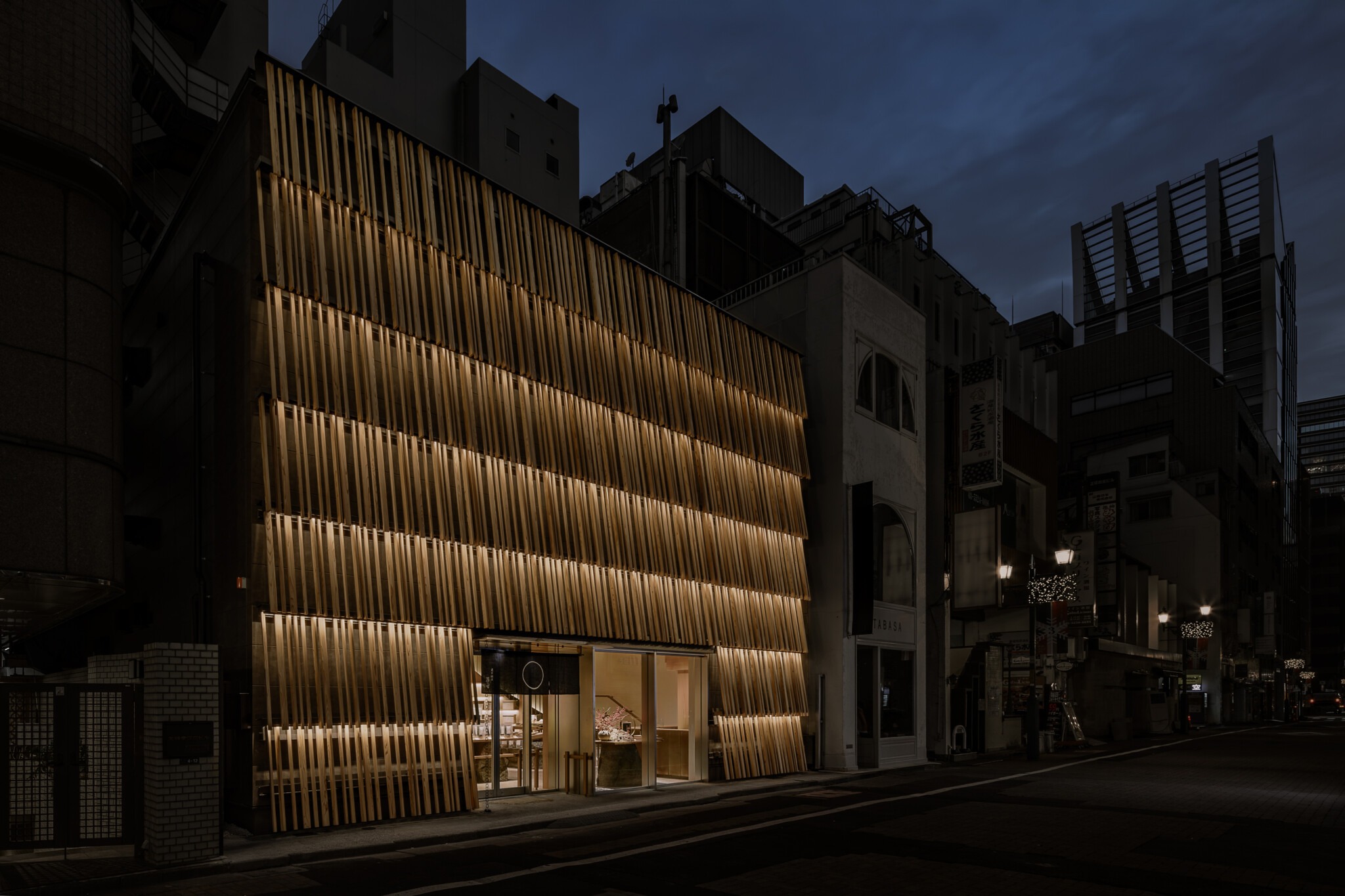 Kayanoya Ginza por KKAA. Fotografía por Keishin Horikoshi/SS.