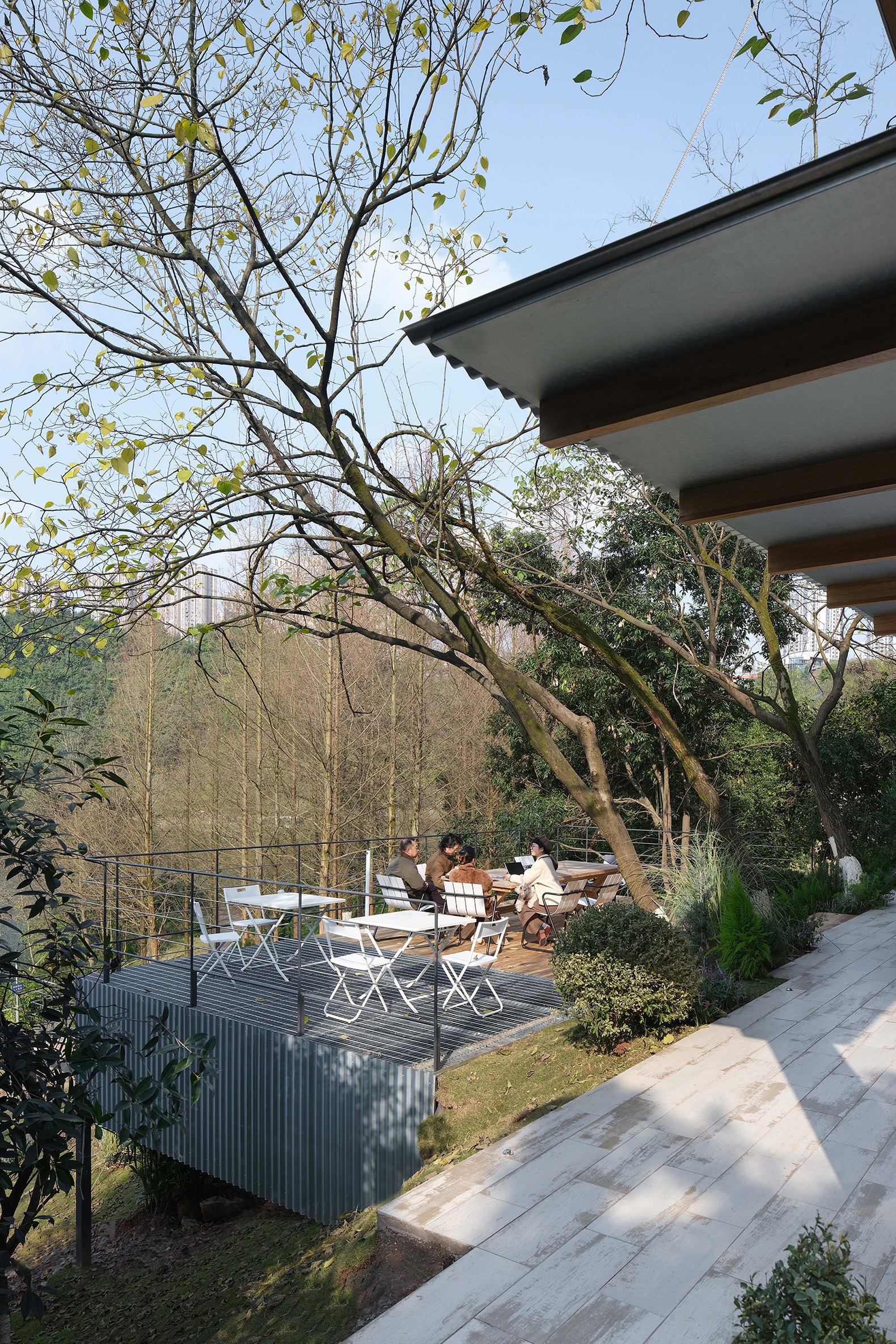 LAGO Italian Family Kitchen by vari architects. Photograph by Zhu Wenqiao.