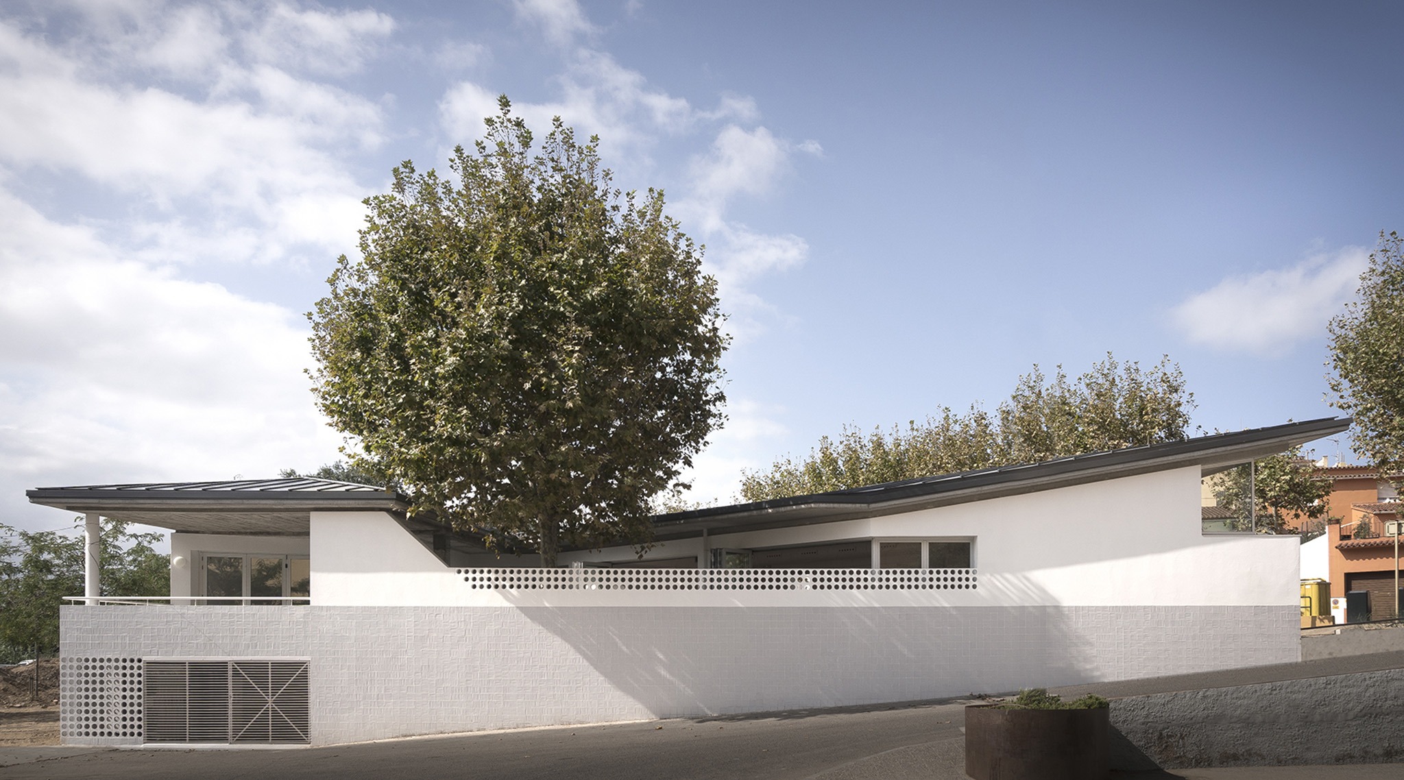 La Sauleda Social Center by Sarquella Torres + Marc Riera. Photograph by Joan Guillamat. La Sauleda Social Center by Sarquella Torres + Marc Riera.