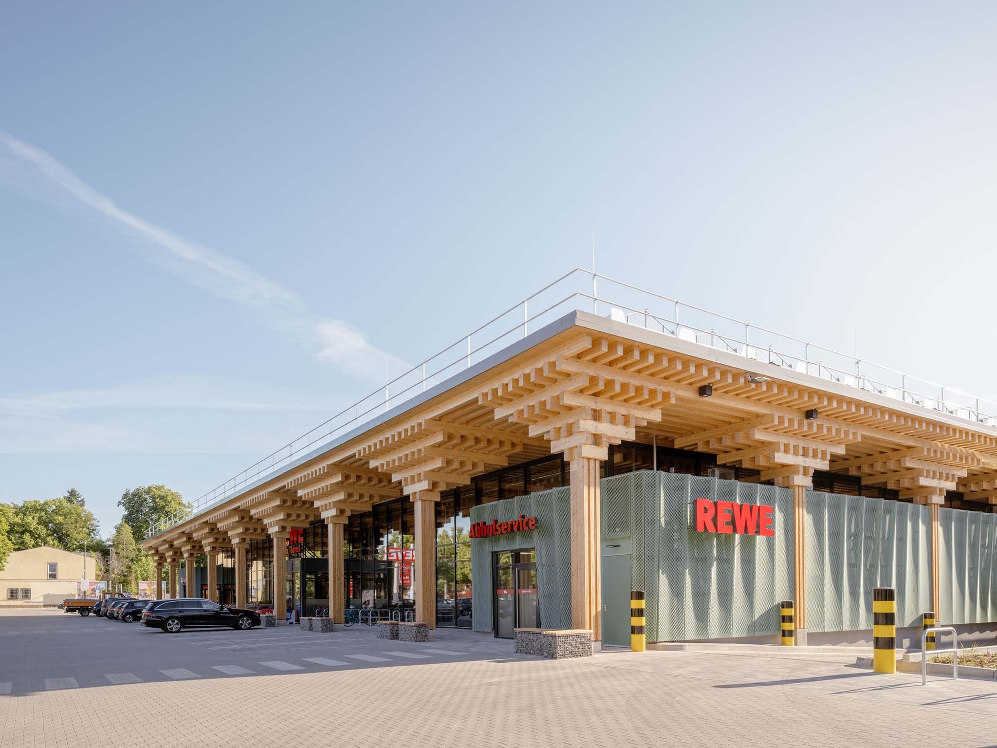 REWE Green Farming Berlin by ACME. Photograph by Fritz Brunier.  