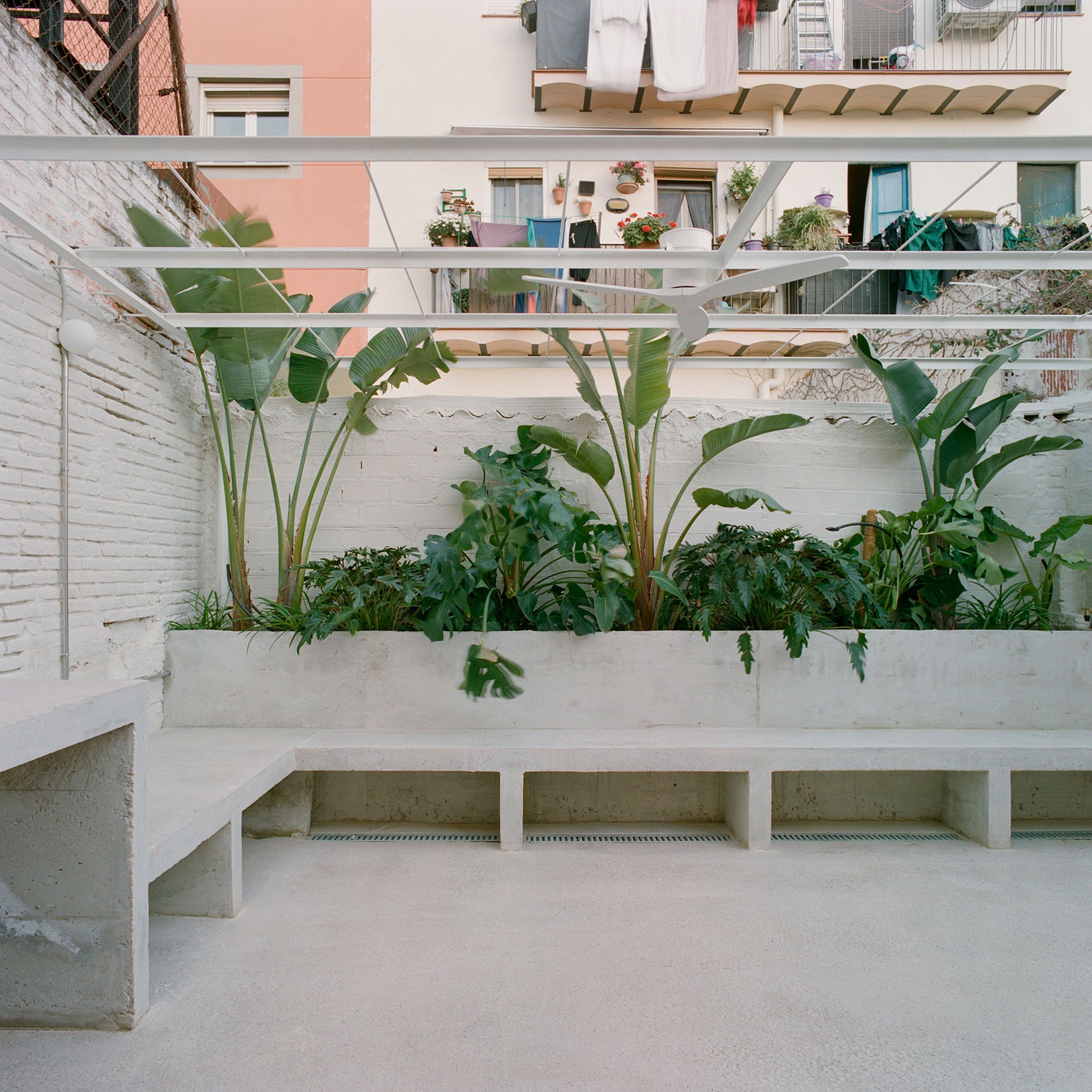 Villa V por Aramé Studio. Fotografía por Bani Del Rio.