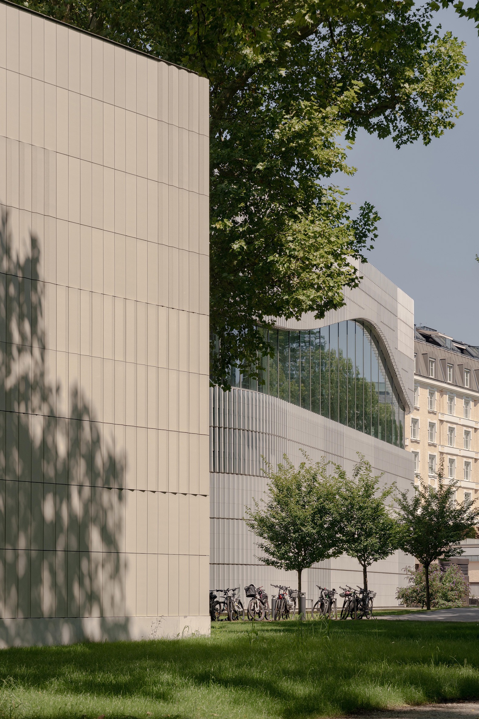 Universidad Mozarteum en el Kurgarten (UMAK) por Berger+Parkkinen. Fotografía por Ana Barros.