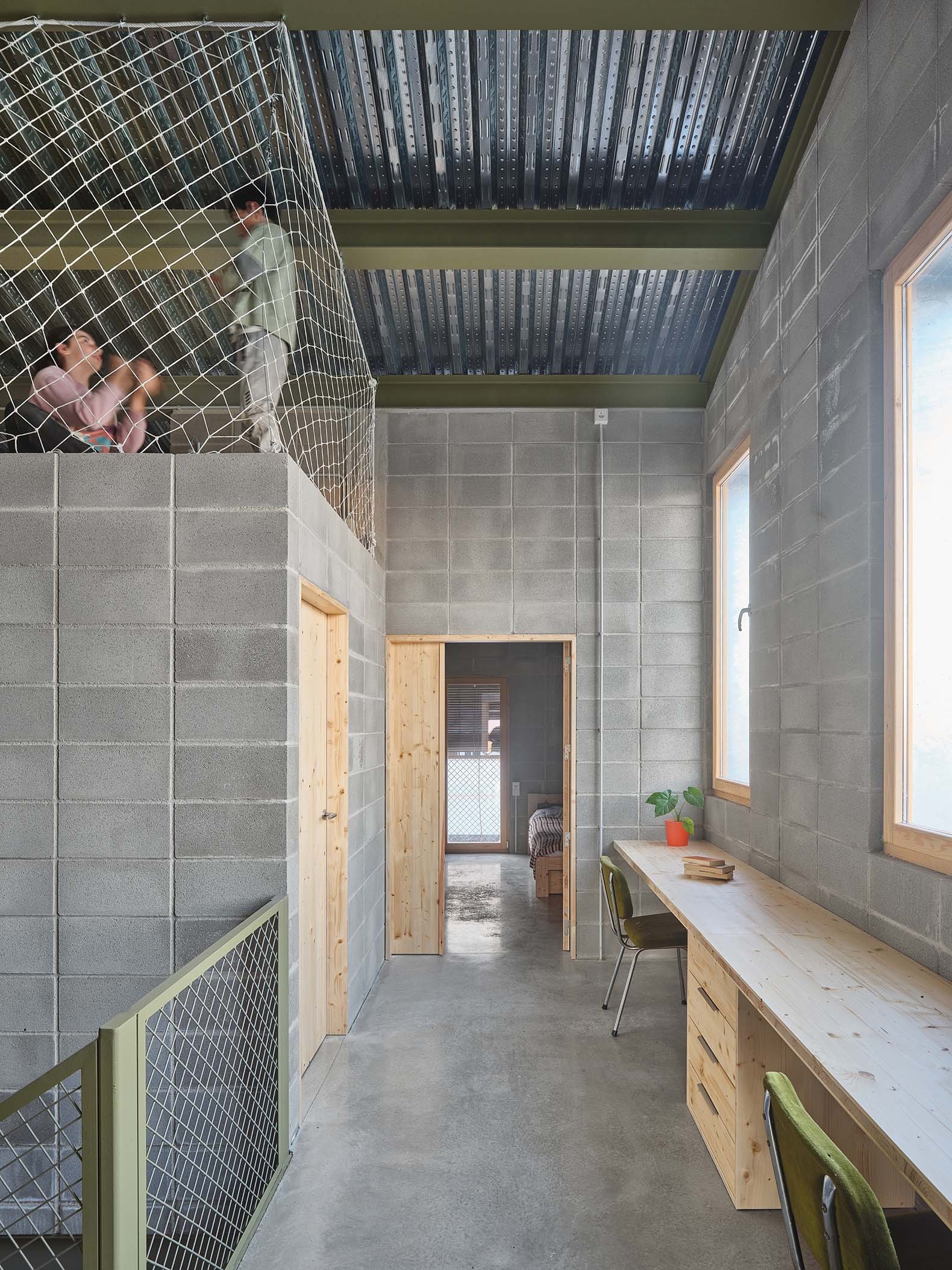 Fig Tree House by Comas-Pont arquitectes. Photograph by Adrià Goula.