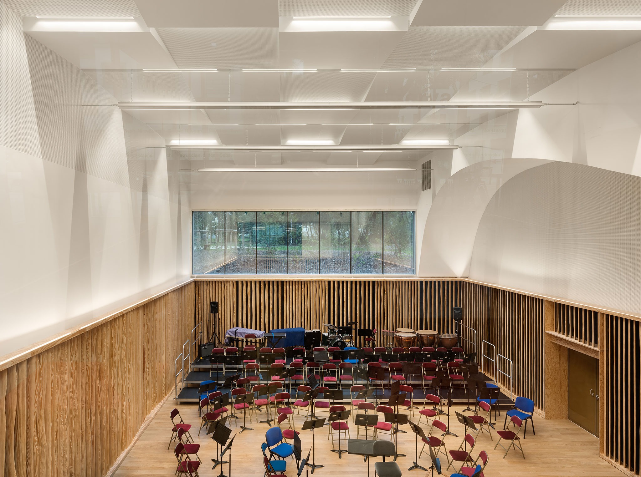 Dance, Music and Theatre Conservatoire in Massy by Dominique Coulon & associés. Photograph by Eugeni Pons.