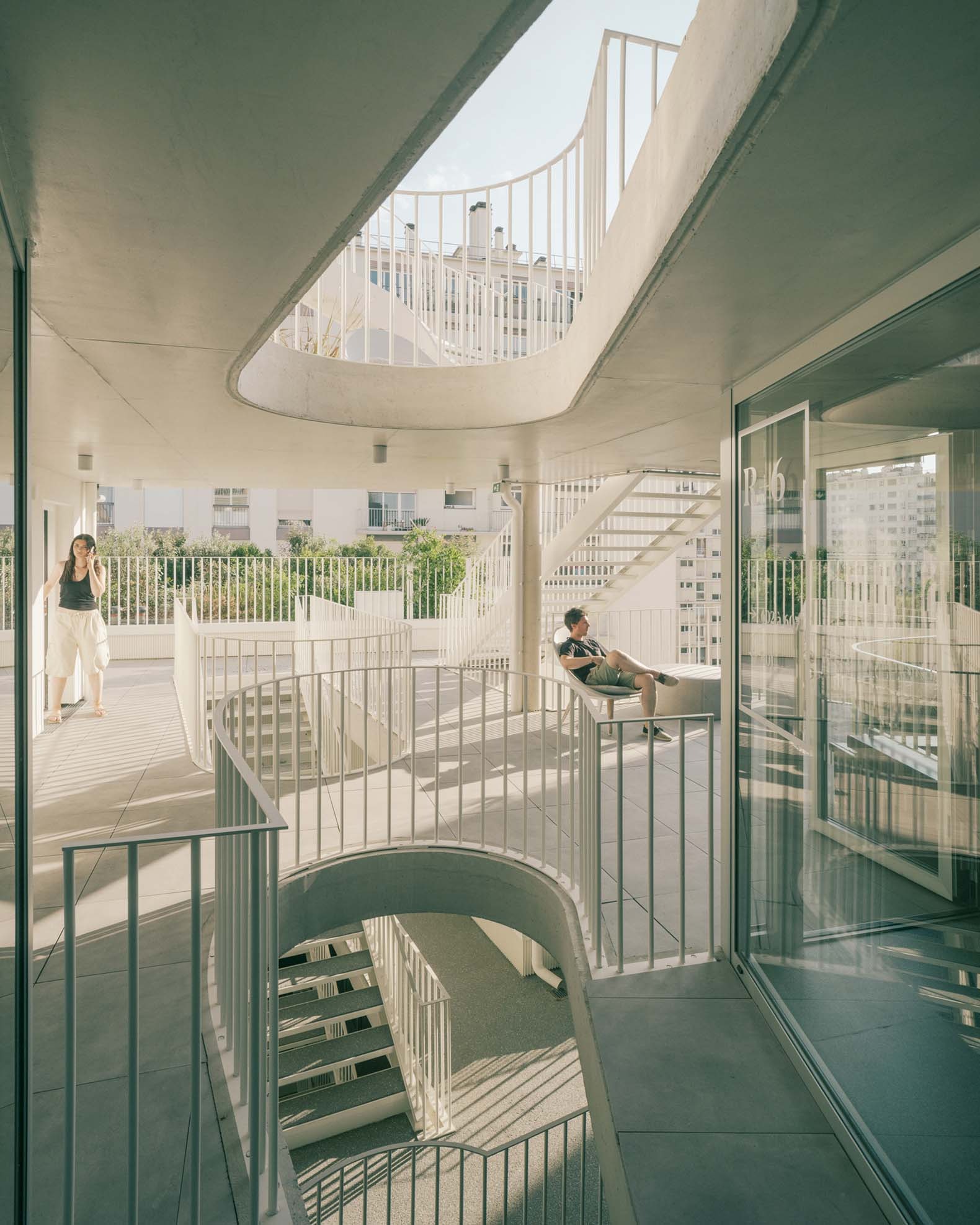 Residencia de estudiantes Lourmel por MARS Architectes. Fotografía por Raphael Renard.