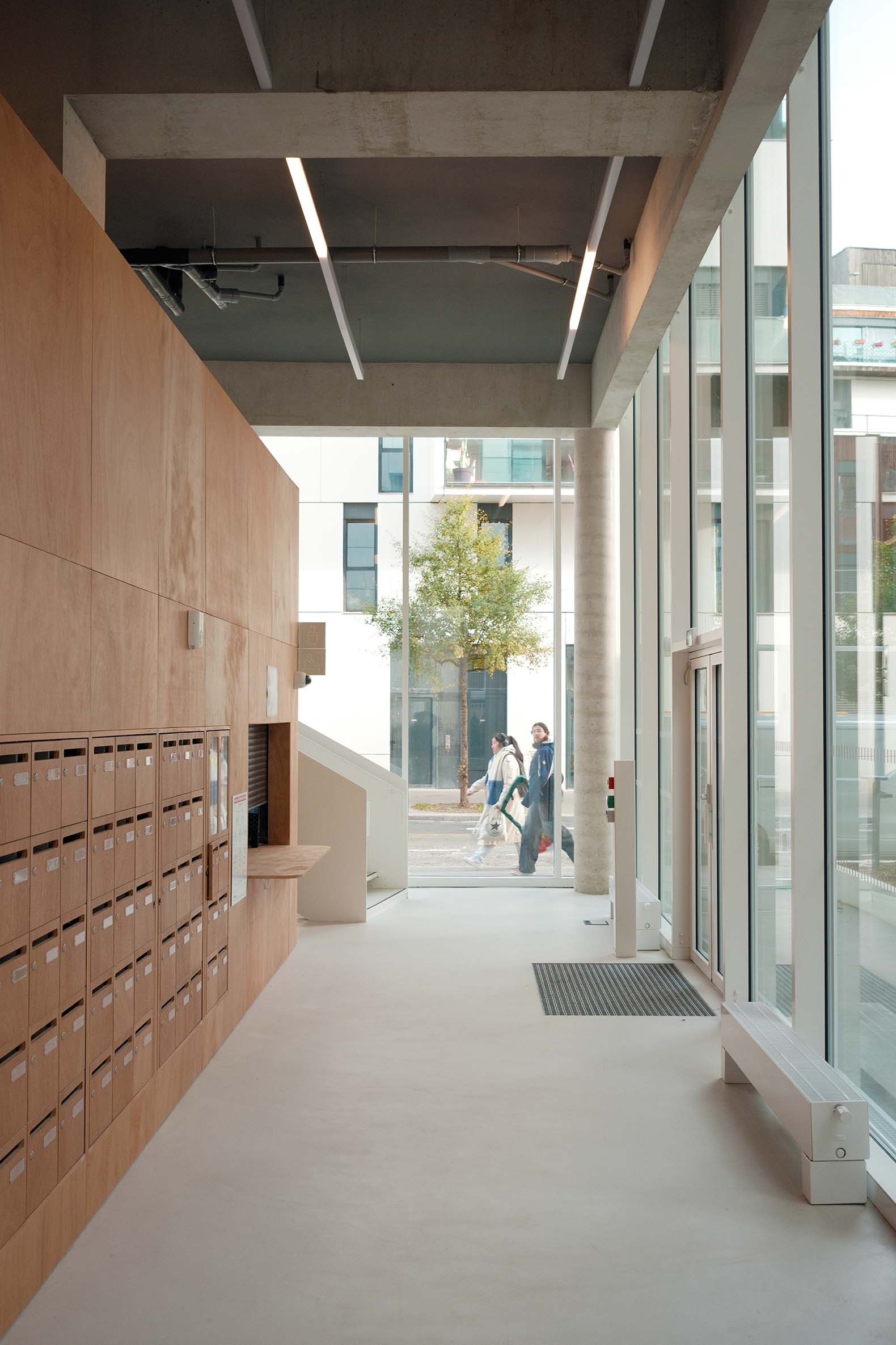 Residencia de estudiantes Lourmel por MARS Architectes. Fotografía por Raphael Renard.