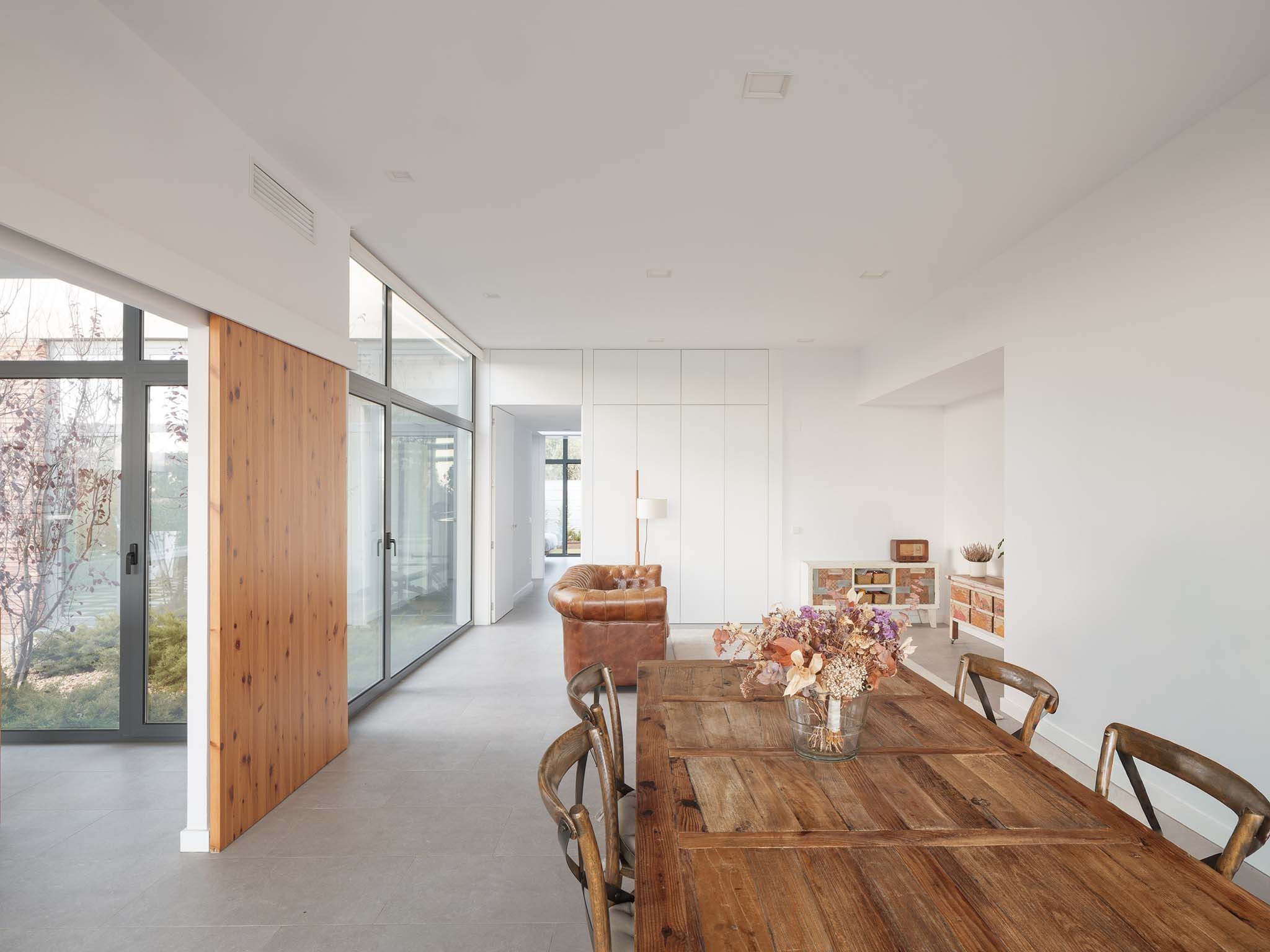 Lambda House by Guillem Carrera. Photograph by Filippo Poli.&nbsp;