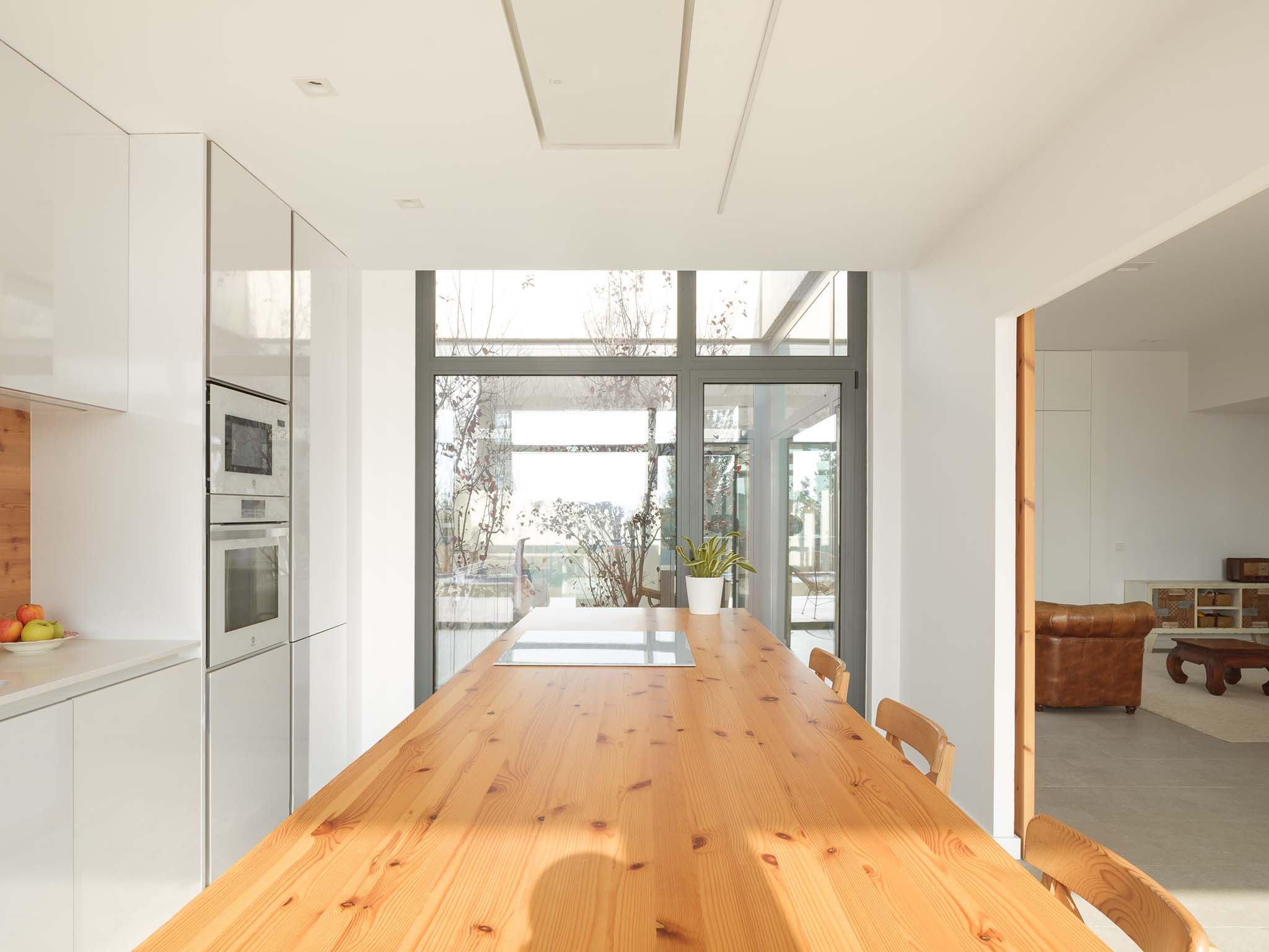Lambda House by Guillem Carrera. Photograph by Filippo Poli.&nbsp;