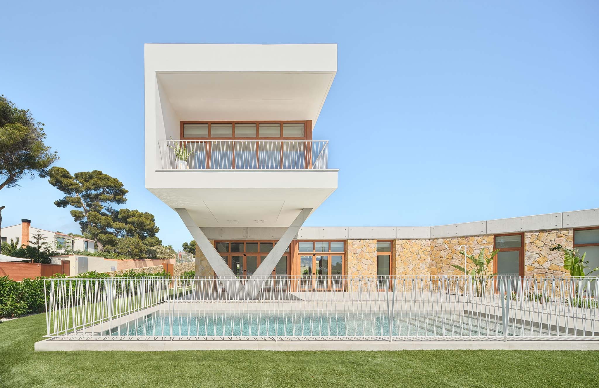 Casa Maridia por Guillem Carrera. Fotografía por Adrià Goula.