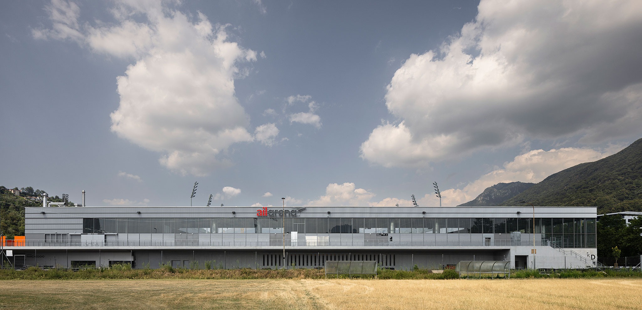 Arena Sportive by Cruz y Ortiz Arquitectos SLP + Giraudi Radczuweit Architetti Sagl. Photograph by Fernando Alda.