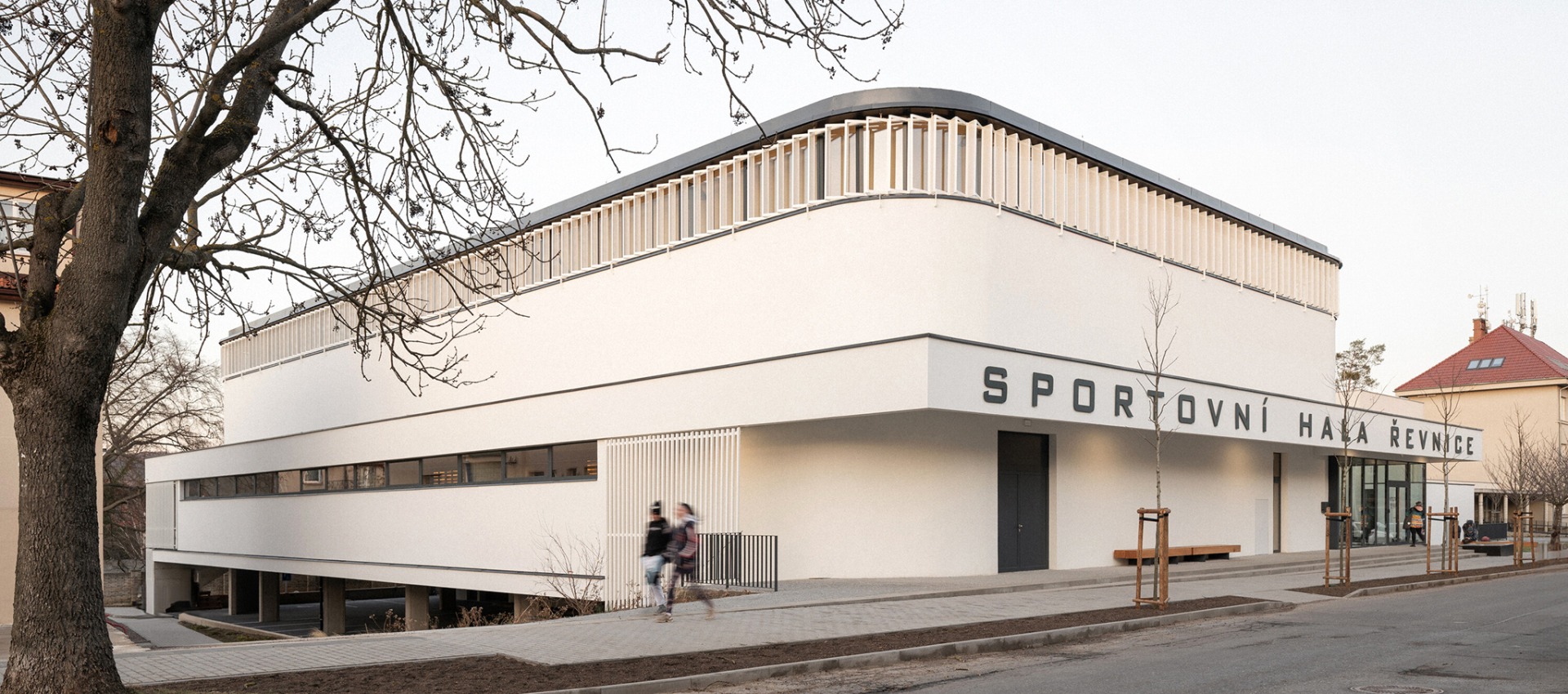 A multipurpose space for the community. Sports Hall by Grido architekti ...
