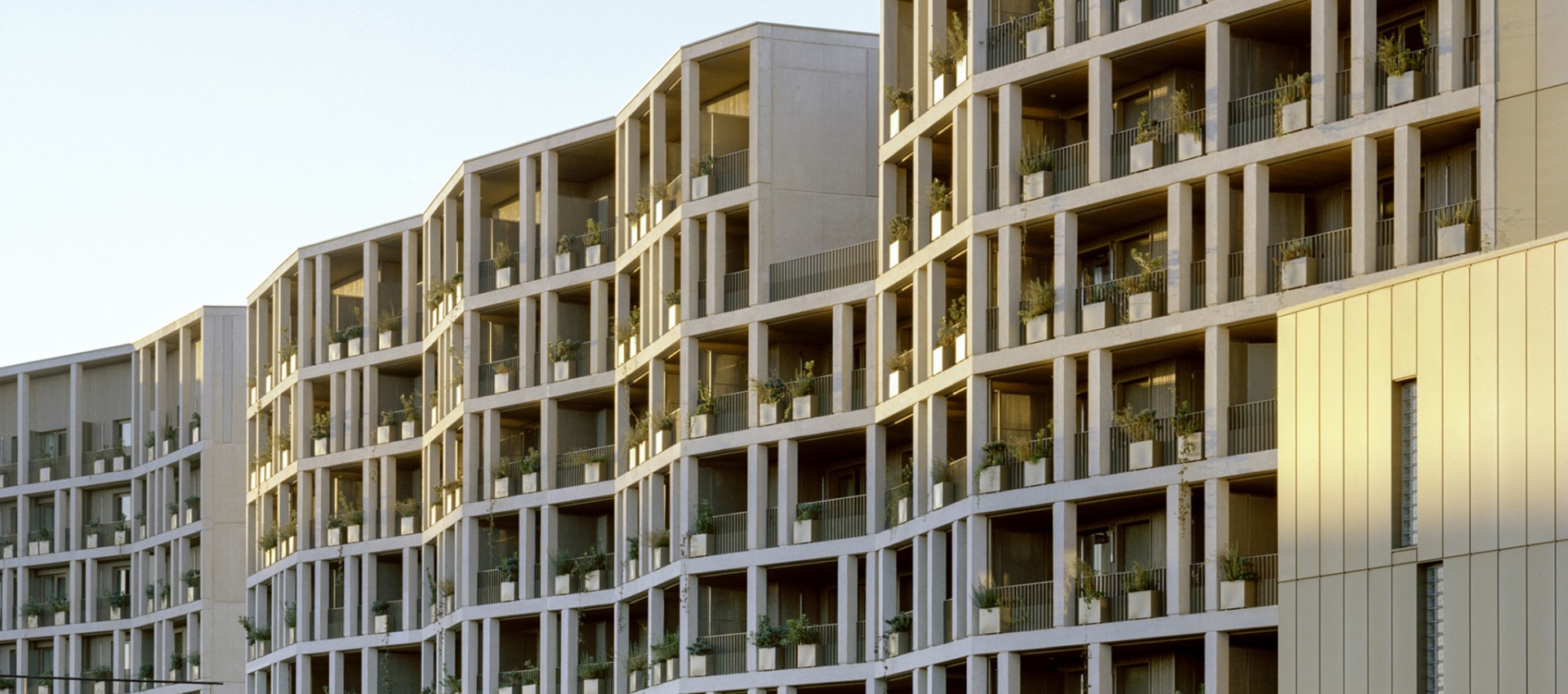 «La Métropolitaine» y «Reconversión de un antiguo garaje» ganan el Premio Europeo de Vivienda Colectiva