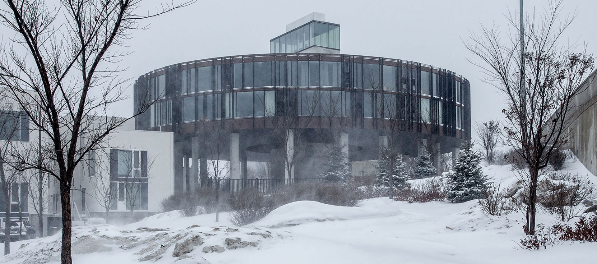 La funcionalidad de la arquitectura circular y la elevación. 62M por