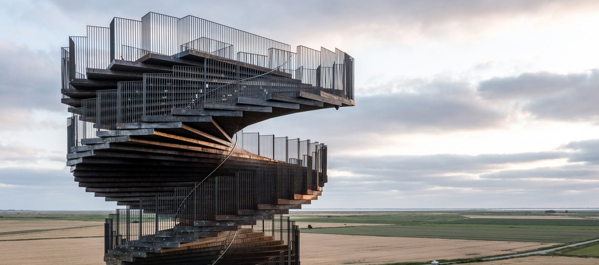 A double-helix viewing tower to rediscover Wadden Sea National