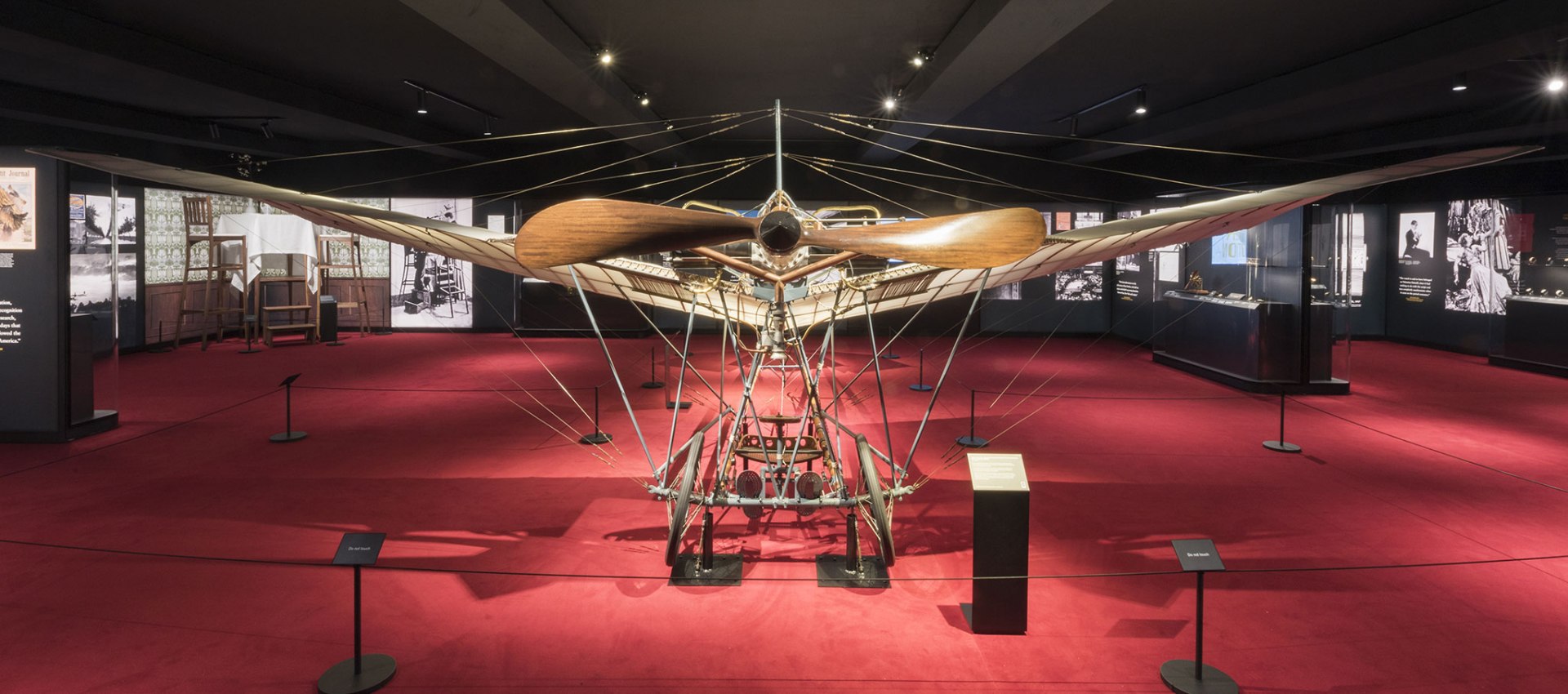 Cartier in Motion by Norman Foster 