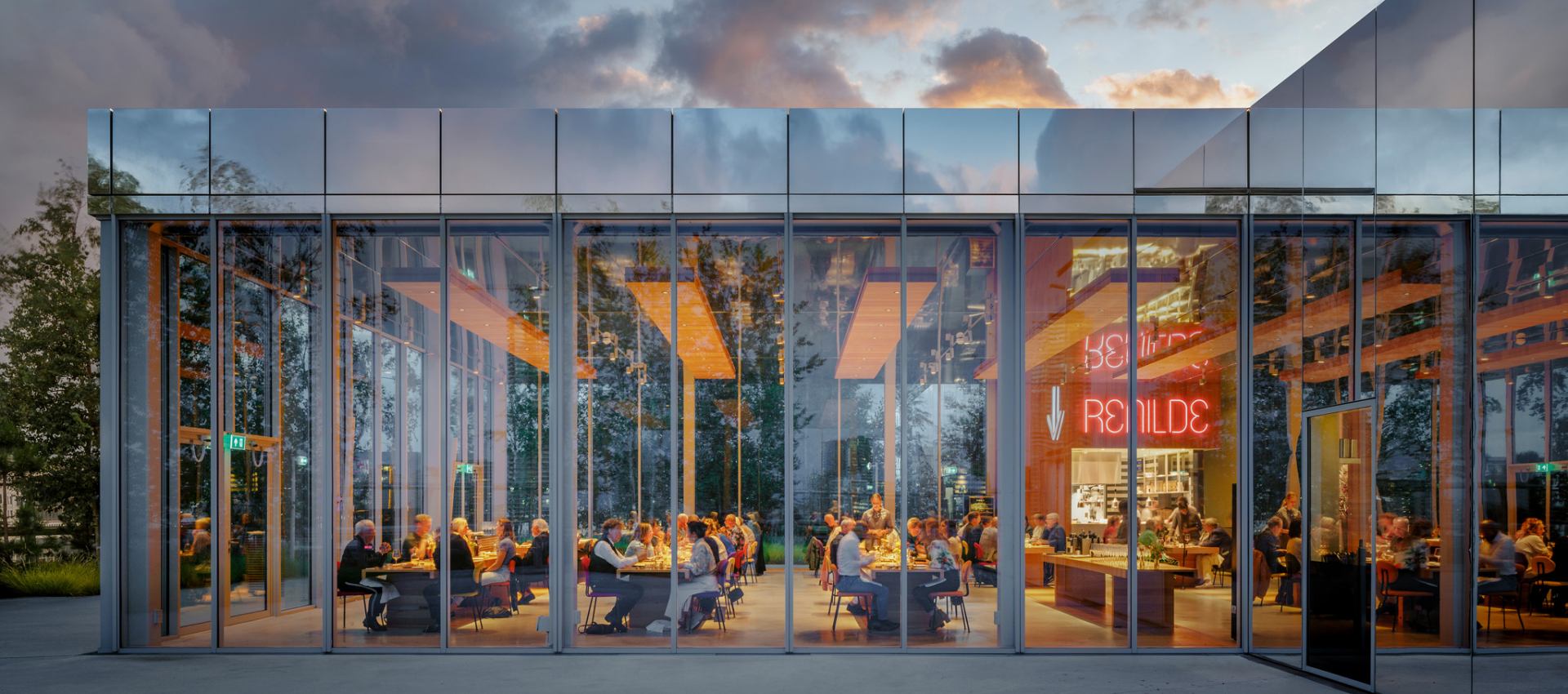 Restaurante Renilde no Depot Boijmans van Beuningen por Concrete |  Sobre Arquitetura e muito mais