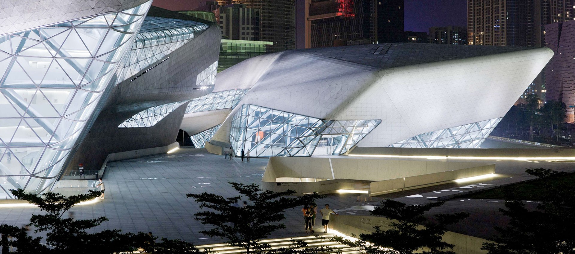 Opera House. ¿Es un hito para mejorar el entorno de Guangzhou? | Sobre  Arquitectura y más | Desde 1998