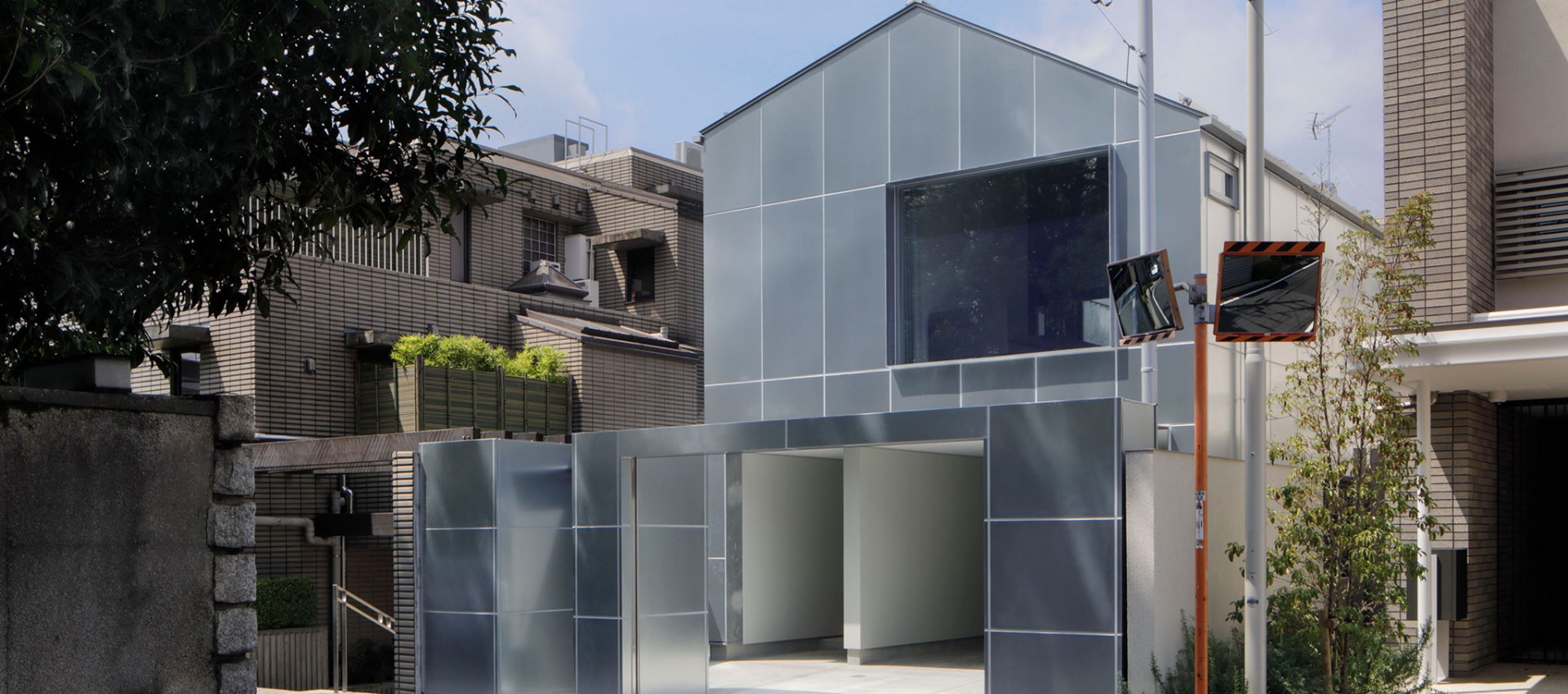 Openness and serenity. House in Higashi-Gotanda by Koichi 