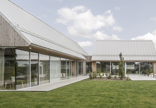 House in Jastrzębia Góra by Archmondo. Photograph by Jakub Certowicz  House in Jastrzębia Góra by Archmondo. Photograph by Jakub Certowicz