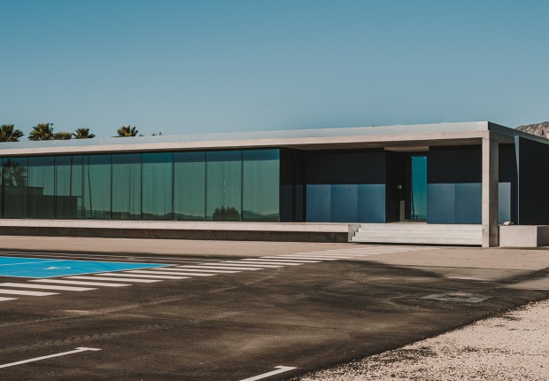 Office module by ARN / Arquitectos. Photograph by Oleh Kardash Horlay