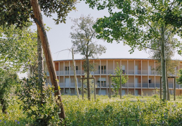 Viviendas sociales por Régis Roudil Architectes. Fotografía por Bastien Treille