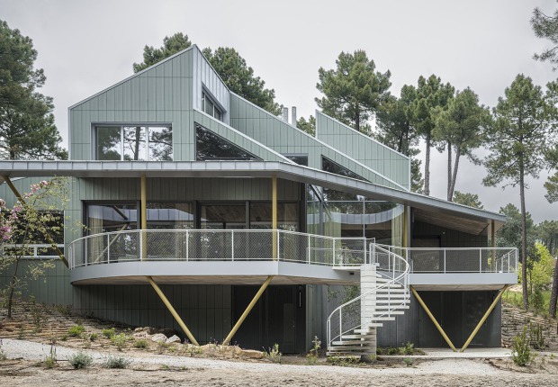 Camp-Alliances. Untanking Housing by Ignacio G. Galán, Álvaro M. Fidalgo, Arantza Ozaeta. Photograph by Imagen Subliminal