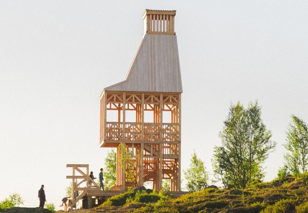Mirador del faro de la bahía de Kola por Evgeny Makarenko Timber Architecture Workshop. Fotografía por Alexey Arushanyan, Alexey Malenchik, Tatiana Okuneva