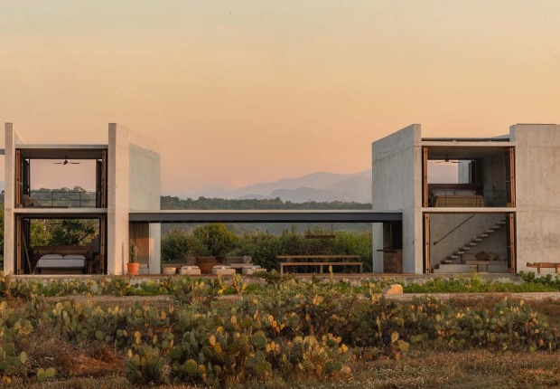 Macahuite House by Studio Font. Photograph by Alber Studio 