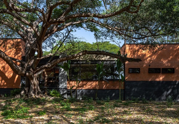 Casa Keita por Di Frenna Arquitectos. Fotografía por Onnis Luque