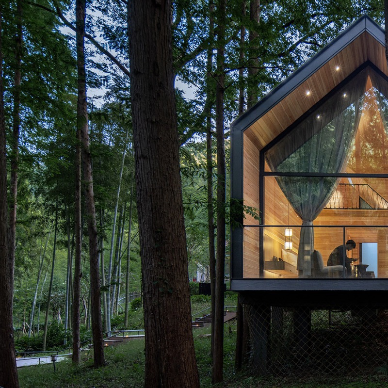 Dongmingshan Senyu Hotel by GLA Architects. Photograph by Chen Xi Studio