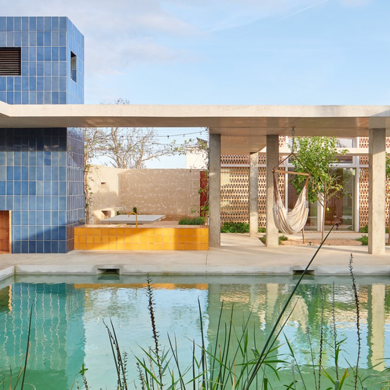 Casa Tres Patis por Twobo Arquitectura. Fotografía por José Hevia