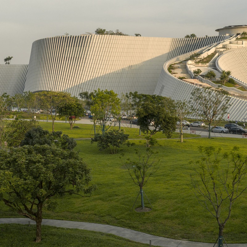 Museo de Historia Natural de Shenzhen por 3XN, B+H, Zhubo Design. Fotografía por Adam Mørk
